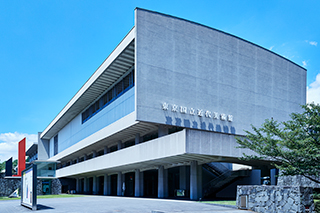 東京国立近代美術館外観